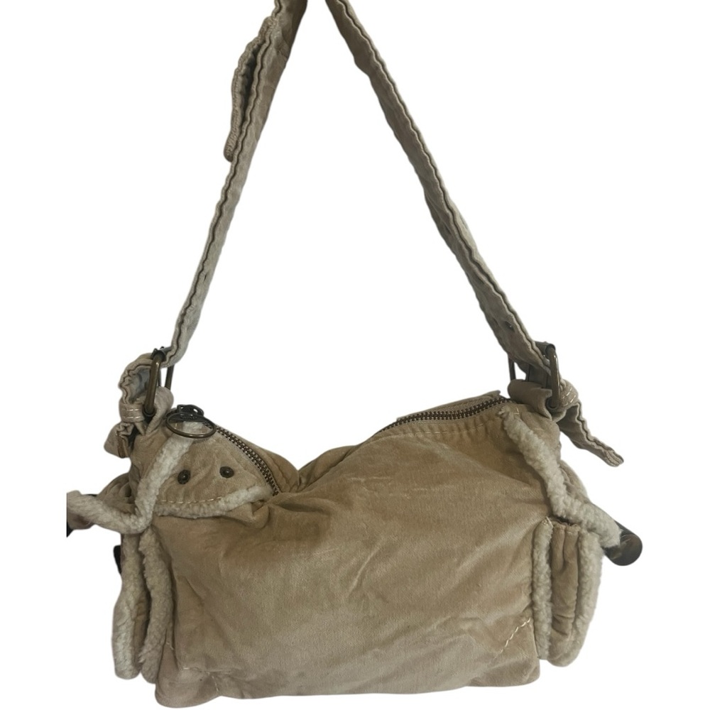 Gap purse hobo bag cream beige tan velvet small hobo sherpa cute fashionable